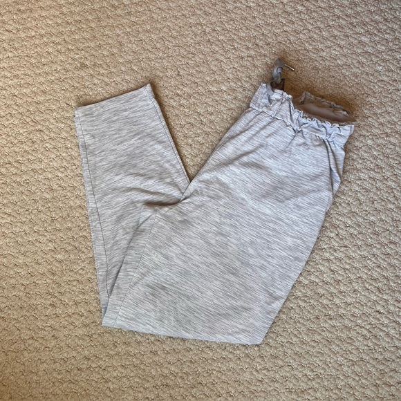 lululemon athletica Pants - Lululemon Light Gray Joggers - sz10